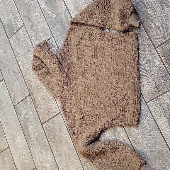 Brown Cropped Shearling Hooded Shirt - Picture 2 of 2